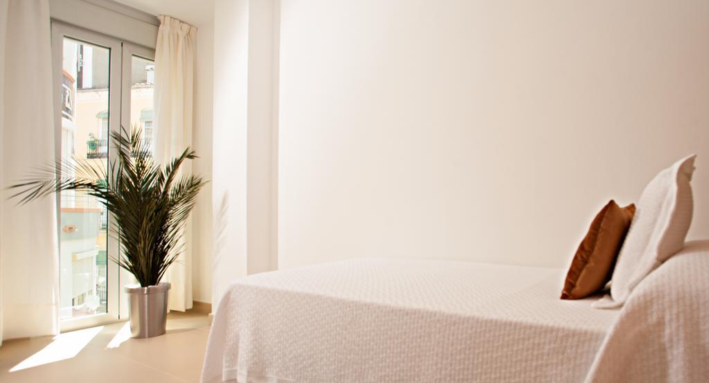 Urbanliving Fajardo Daire Málaga Oda fotoğraf